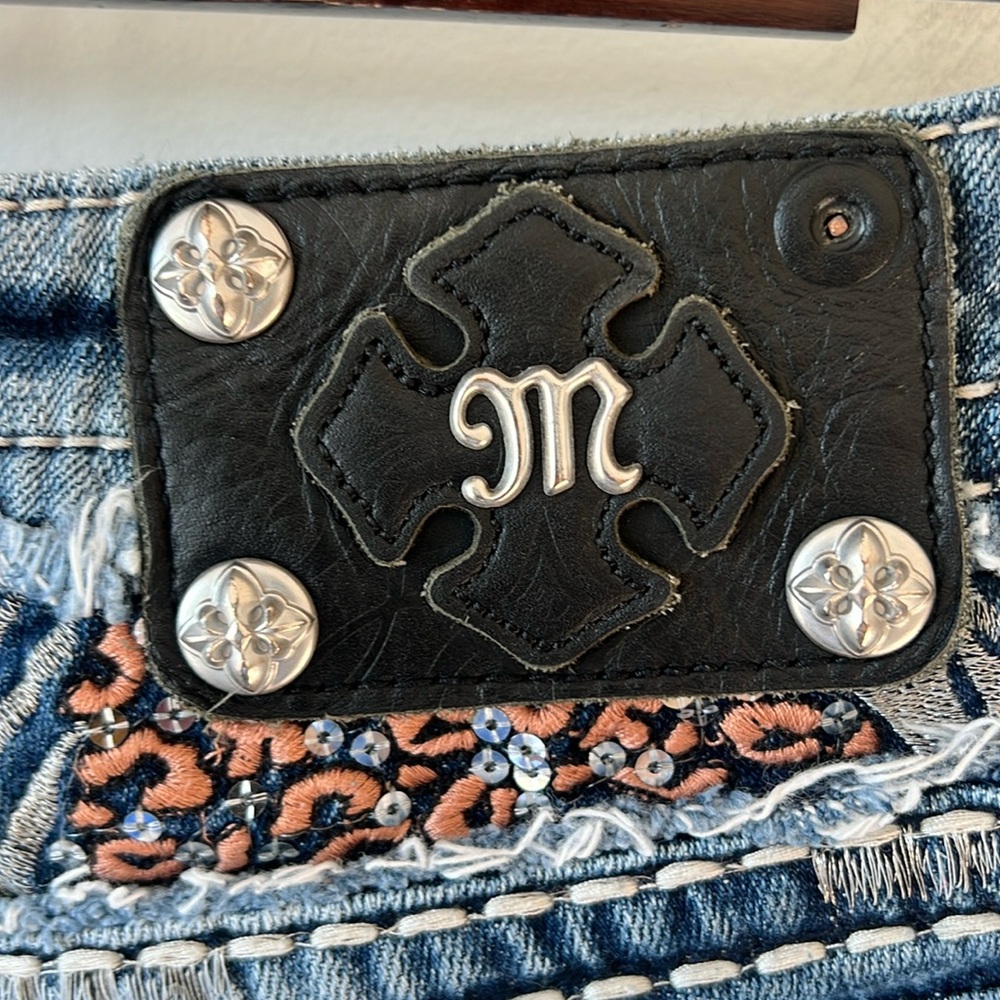 Miss Me Signature-Rise Boot Cut Jeans - Picture 8 of 14